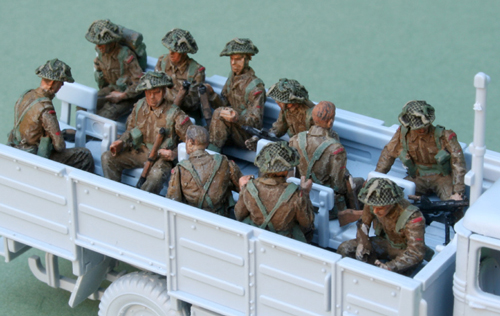 British Infantry - Seated - set 1 (5 figs)