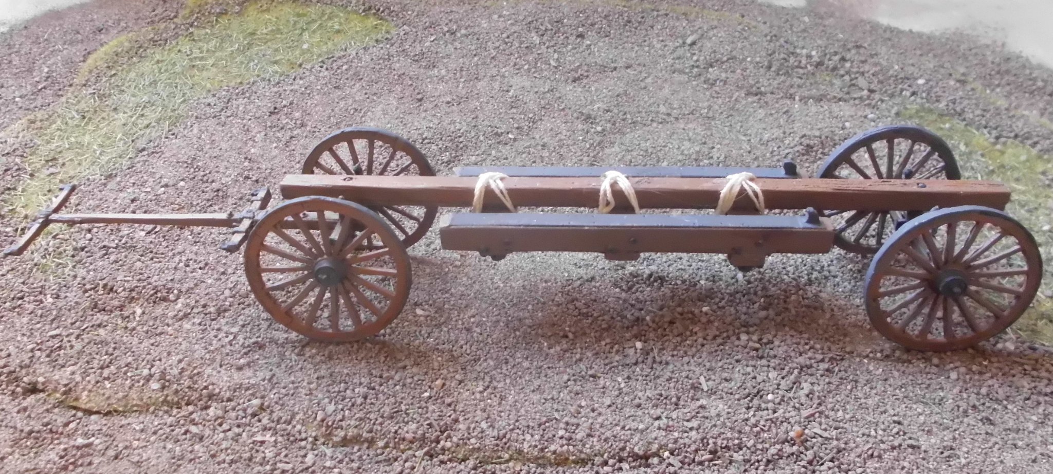Sling cart with lower carriage for heavy siege gun